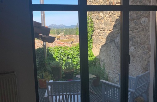 Alleins House | Charming house for rent in the heart of Provence!
