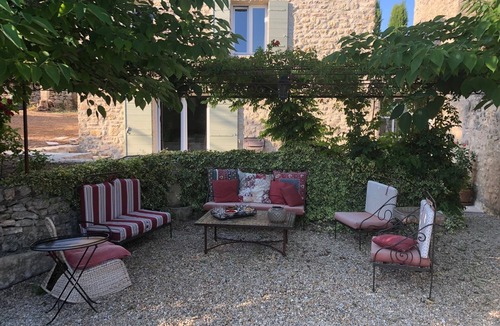 Viens House | Charming house swimming pool terrace 8 people Provence