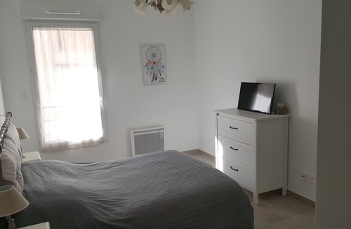 La Londe-les-Maures Apartment | Charming new T2, La Londe Les Maures