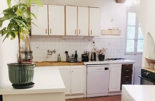 Brignoles House | charming old house ideal for large families or groups of friends
