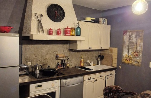 Faucon Apartment | Charming, spacious and tastefully decorated apartment in a quiet location.