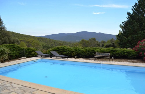 Pignans Villa | CHARMING VILLA WITH HEATED POOL FROM MAY TO OCTOBEREXCEPTIONAL VIEW