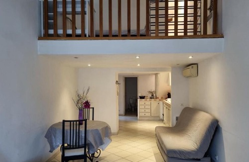 Lauris Apartment | Chez Nous1