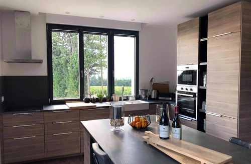 Vedene House | Cocon de Calme au Coeur des Vignes et des Cigales