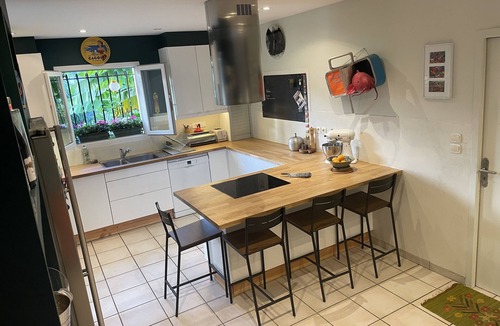 Vers-Pont-du-Gard House | Comfortable villa with pool near pont du gard and Uzes. sleeps 7/8