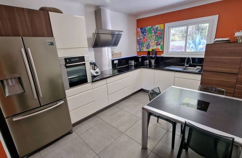 Meyrargues Villa | Contemporary step-free villa, very quiet spot between Aix and Lourmarin