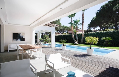 Les Restanques Villa | Contemporary Villa Grimaud
