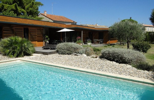 Valreas House | contemporary wooden house-Valréas, downtown, comfortable, pool