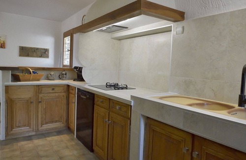 Lorgues House | Convivial house, center Var. 3 bedrooms. Enclosed private swimming pool