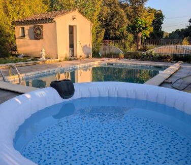Cabrieres Villa | Coste bel