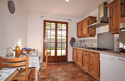 Velleron House | Cosy apartment in villa for 4 people with pool, WIFI, TV and terrace
