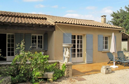 Velleron House | Cosy apartment in villa for 4 people with pool, WIFI, TV and terrace