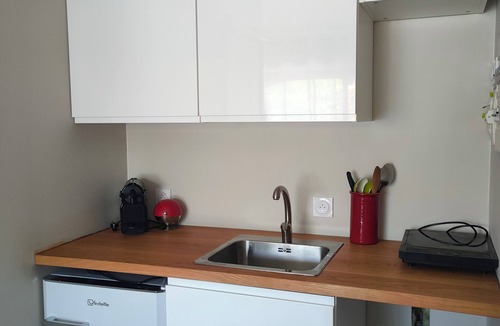 Le Thor Apartment | Cosy studio in Provence 10 min Isle Sur Sorgue