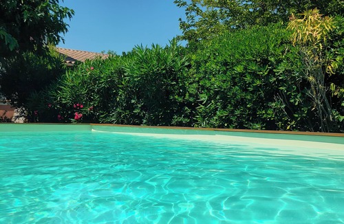 Le Thor Apartment | Cosy studio in Provence 10 min Isle Sur Sorgue