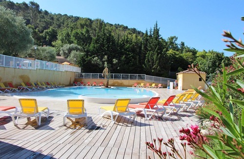 Sollies-Toucas Cabin | Cottage cosy et abordable avec terrasse | Accès Piscine extérieure