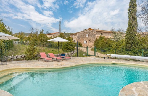 Simiane-la-Rotonde House | Cottage 'La Buisse - Grand Gite' with Mountain View, Private Terrace and Wi-Fi