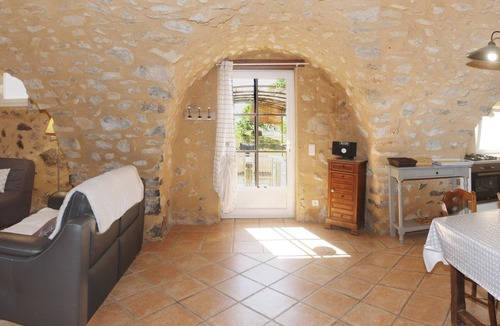 Sisteron House | Country gite near Sisteron for 2 to 4 people (3-star rating).