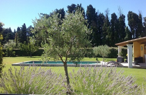 Cabannes House | Country house between Alpilles and Luberon.