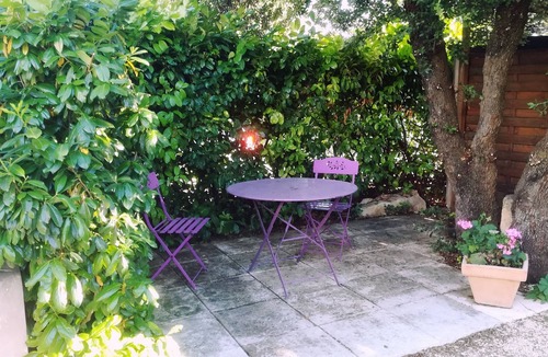 Lioux House | Courtyard terrace cliff view