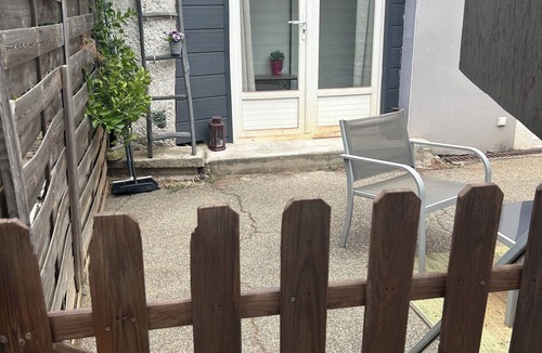 Sernhac Apartment | Cozy apartment very close to Pont du Gard