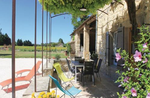 Pernes-les-Fontaines House | Cozy Home In Pernes Les Fontaines