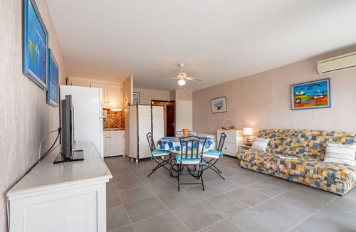 Cavaliere Apartment | De la Plage by Interhome