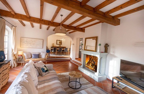 Aups Other | Detached 200m2, 5 bedroom Mas, heated pool 15 x 5m, air con, 5000m2 gardens
