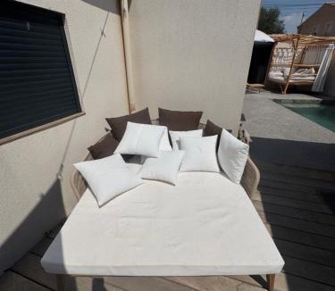 Marignane Apartment | DIGITONE By GATES
