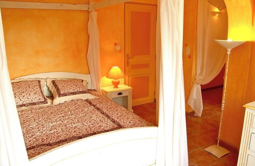 Mondragon House | Dolce Vita