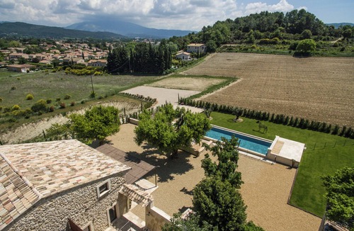 Vaison-la-Romaine House | DOMAINE 5* SPA SAINT QUENIN®️30PERS-CLIMATISATION-HEATED POOL-JACUZZI-SAUNA