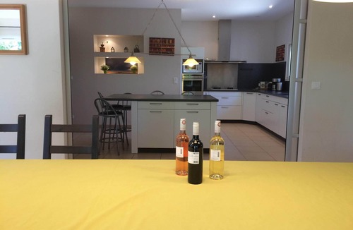 Beaucaire House | DOMAINE DES CHENES TRUFFIERS - IN BETWEEN PROVENCE AND NÎMES AREA