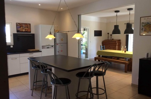 Beaucaire House | DOMAINE DES CHENES TRUFFIERS - IN BETWEEN PROVENCE AND NÎMES AREA