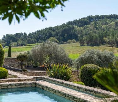 Saint-Saturnin-les-Apt Resort | Domaine des Andéols