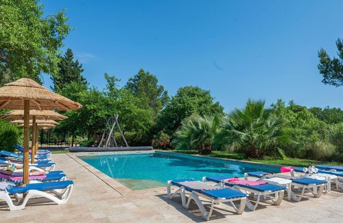 Lorgues Villa | Domaine du Bonheur, heatable pool, playground, airconditioning, Lorgues