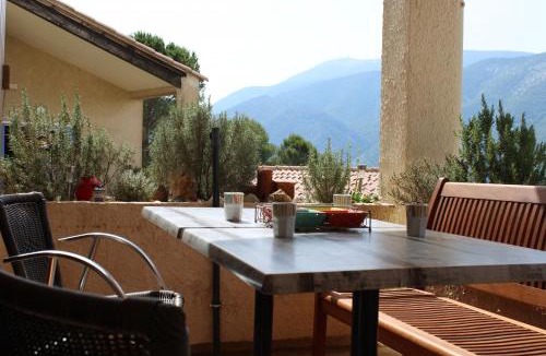 Mollans-sur-Ouveze Apartment | Domaine du Pas du Ventoux Hameau de la Garrigue