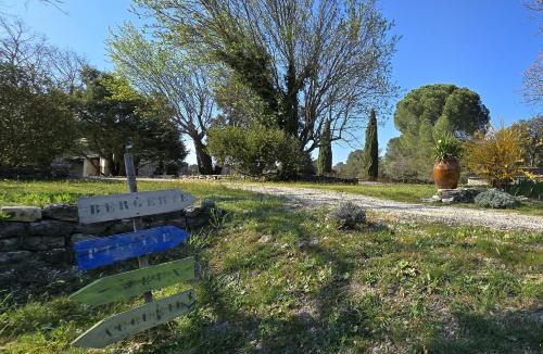 Mondragon House | Domaine familial avec grand parc et piscine