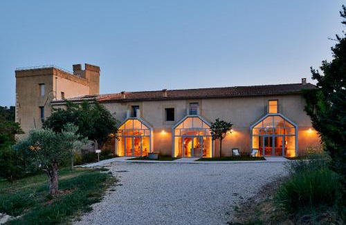 Villelaure Bed & Breakfast | Domaine La Ferme HI bride