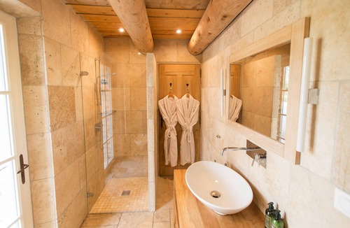 Oppede Bed & Breakfast | Domaine Les Roullets