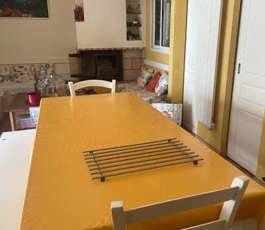 Mazargues Hostel | Dorm Hostel Camp Backpackers-la girelle
