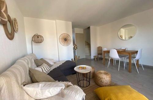 Cavaliere Beach Apartment | Duplex Bord de Mer avec Terrasse et Parking Privé à Cavalière, Le Lavandou - FR-1-308-137