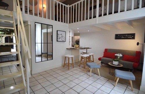 Orange Apartment | Duplex climatisé