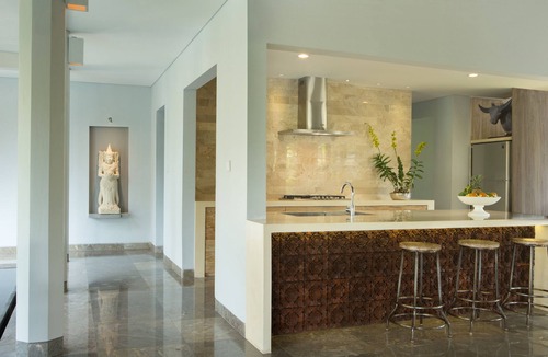 Kemenuh Villa | Elegant, Intimate, Luxury Contemporary Balinese Villa In a Traditional Village