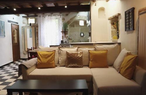 Castillon-du-Gard Apartment | Entre Uzès et le Pont-du-Gard le Logis d'Autrefois