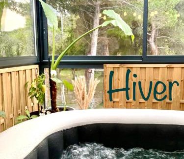 Sablet Apartment | Entre vignes et horizon Appartement avec jacuzzi privatif et piscine commune chauffée