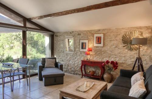 Solerieux House | Escapade romantique en Drôme, vue sur les vignes