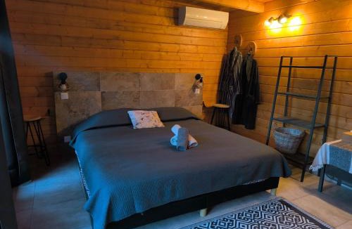 Aurons Apartment | Escapade sous les pins 20m2