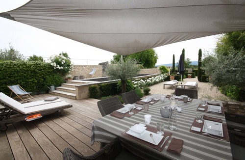 Gordes House | Exceptional 19th century hamlet house, quiet, landscaped garden, swimming pool