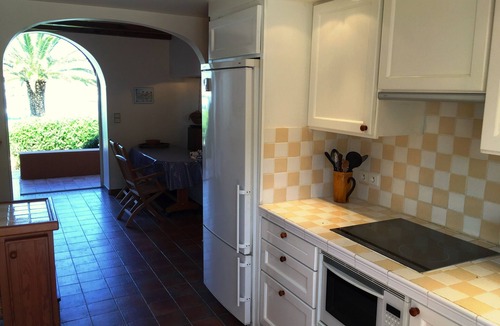 Porquerolles House | Exceptional location on the port of Porquerolles 20 m from the water .