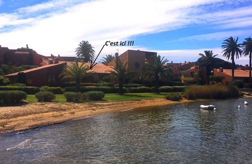 Porquerolles House | Exceptional location on the port of Porquerolles 20 m from the water .