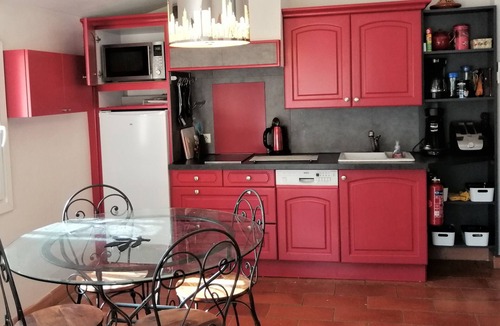 Roquevaire Villa | EXCEPTIONAL SITE QUIET, SWIMMING POOL, CLIM, GREEN, PETS OK, between AIX and CASSIS